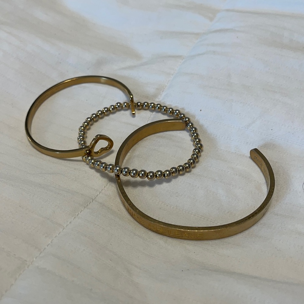 Gold bracelet set